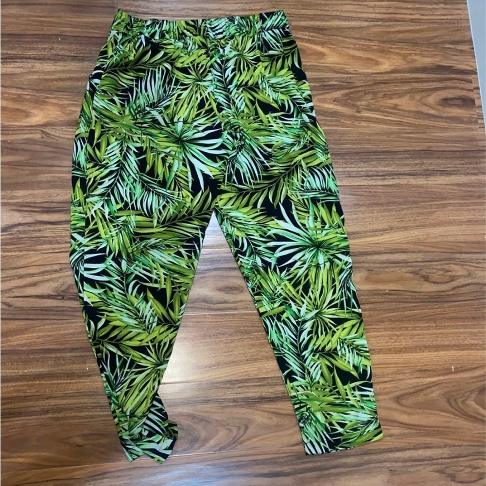 Tropical Green Leaf Print Pants with pockets
